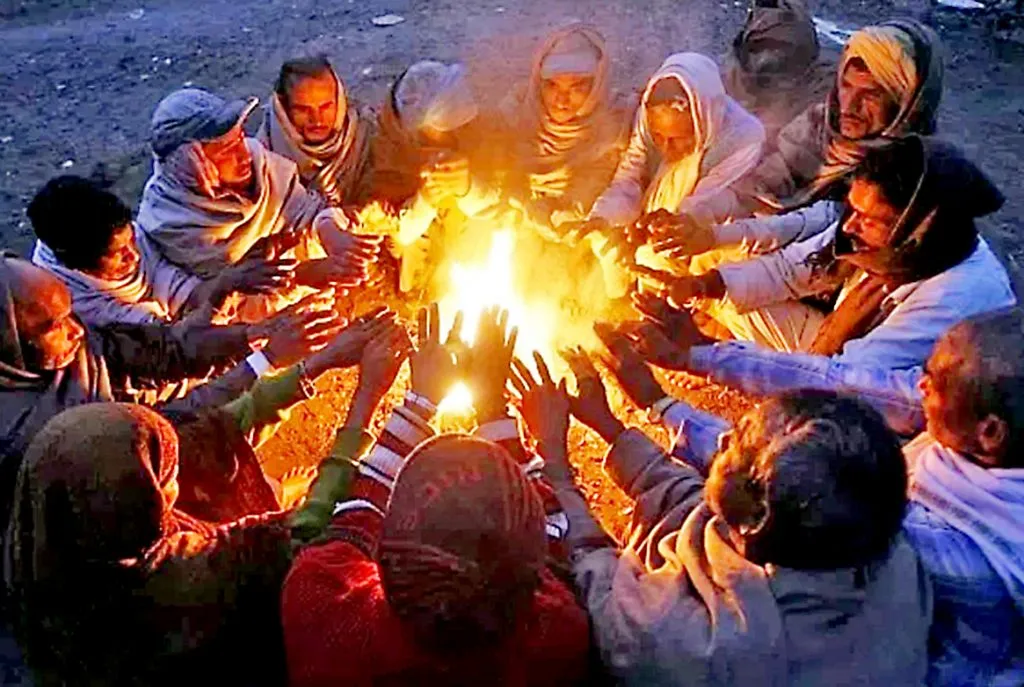 खानापूर तालुक्यात थंडीची चाहूल Cold weather in Khanapur taluka