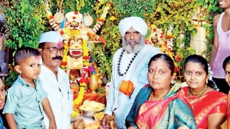 Satara : सिद्धनाथ-जोगेश्वरीचा आज विवाह सोहळा! Mhaswad city decorated for Siddhnath-Jogeshwari's wedding