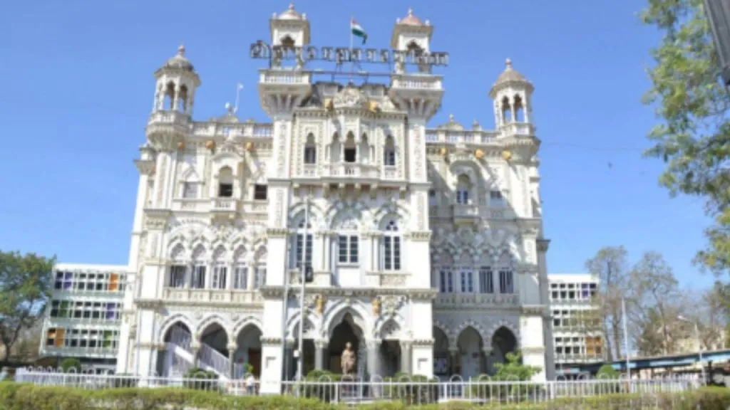 Solapur : सोलापुरमध्ये महापालिका दवाखान्यांतील प्रसुतींमध्ये वाढ ! The service of maternity hospitals of Solapur Municipal Corporation is excellent.