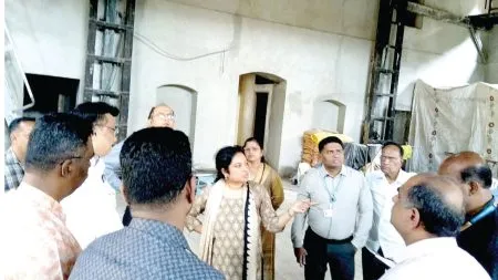 Clear instructions to contractors in the presence of Administrator Manjulaxmi