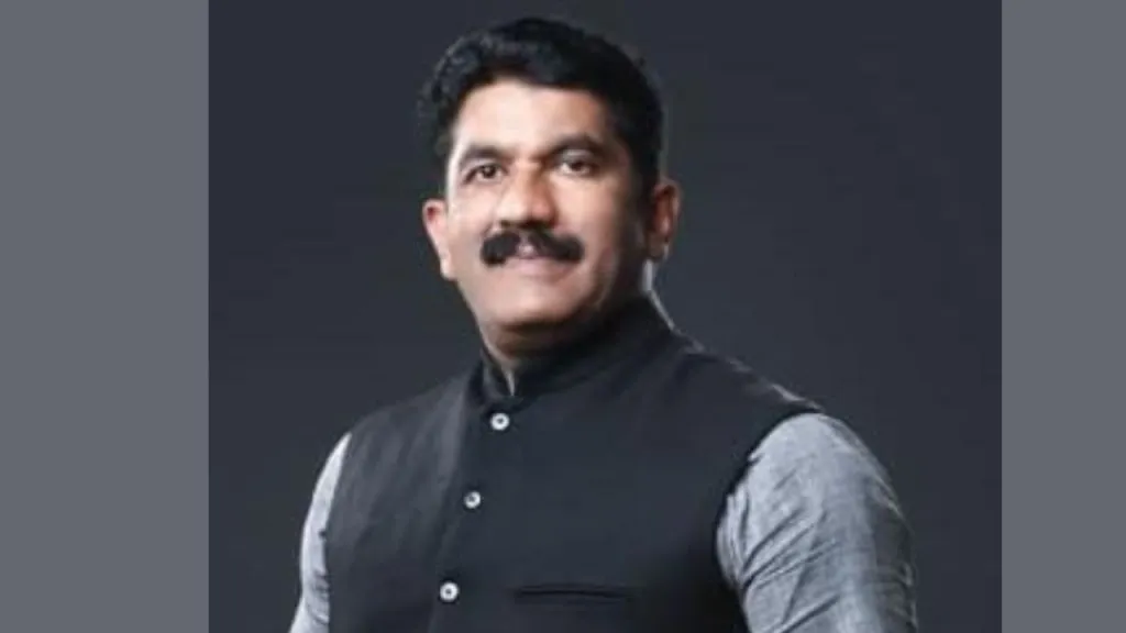 Sunil Mane resigns from Sharad Pawar group