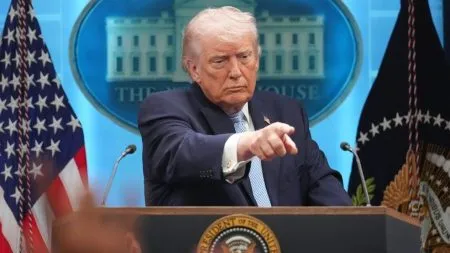 इस्लामाबादमध्ये पुन्हा शांतता चर्चेसाठी प्रयत्न Efforts for peace talks resume in Islamabad