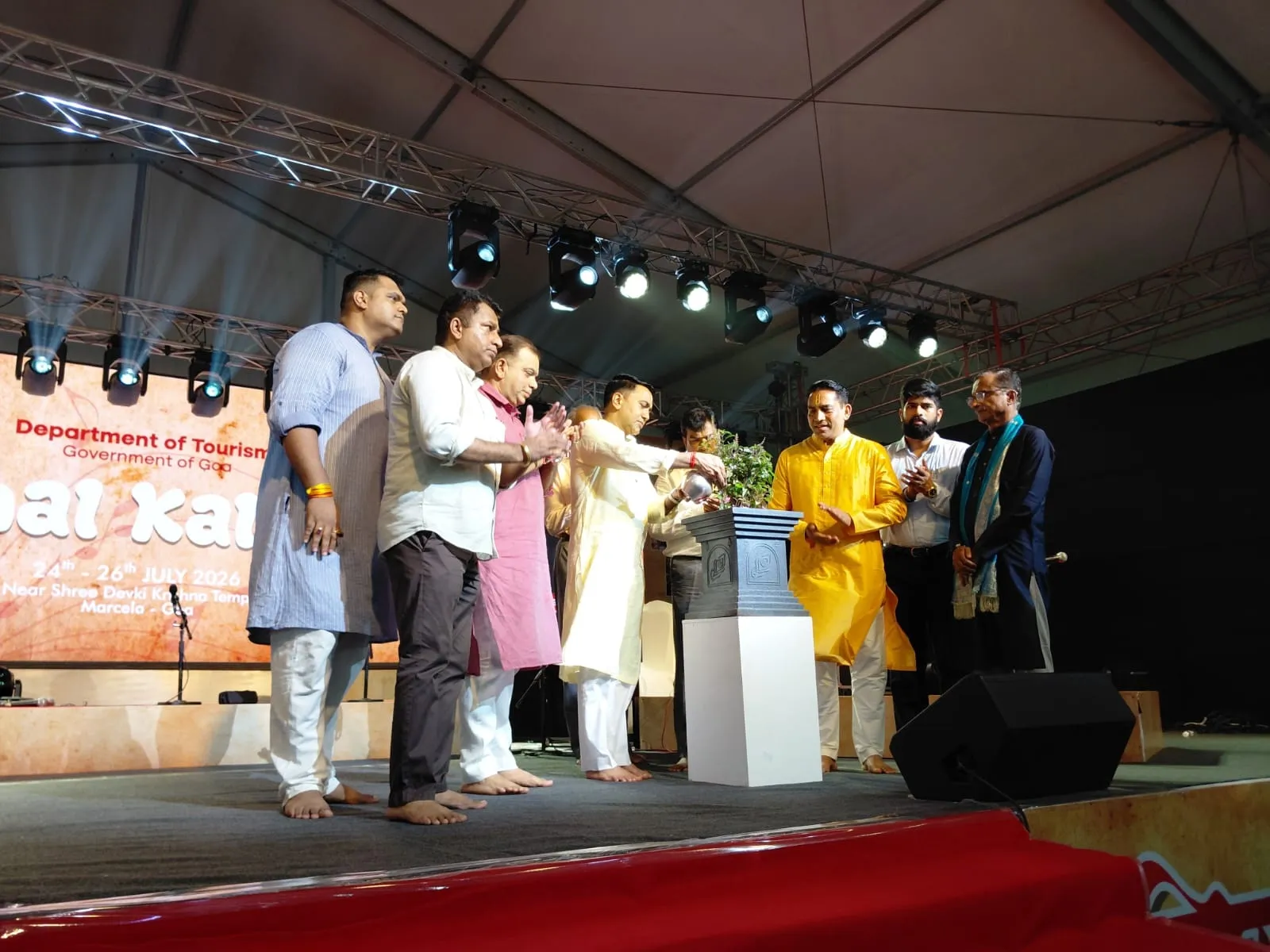 सण गोव्याला वर्षभर पर्यटनाचे केंद्र बनवतात
