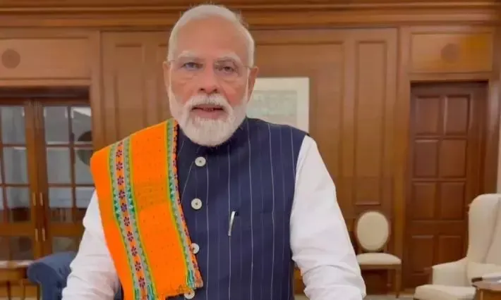 मोदींच्या २५ वर्षांच्या नेतृत्वाचा मंत्रिमंडळाने ठराव स्वीकारला